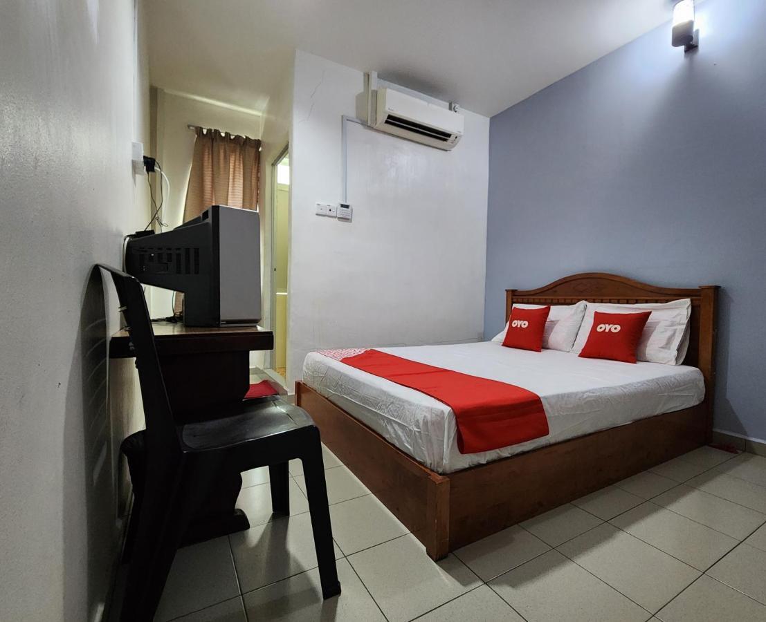 Oyo 90743 Hotel Ban Cheong Kangar Εξωτερικό φωτογραφία