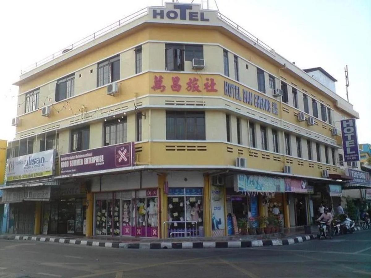 Oyo 90743 Hotel Ban Cheong Kangar Εξωτερικό φωτογραφία