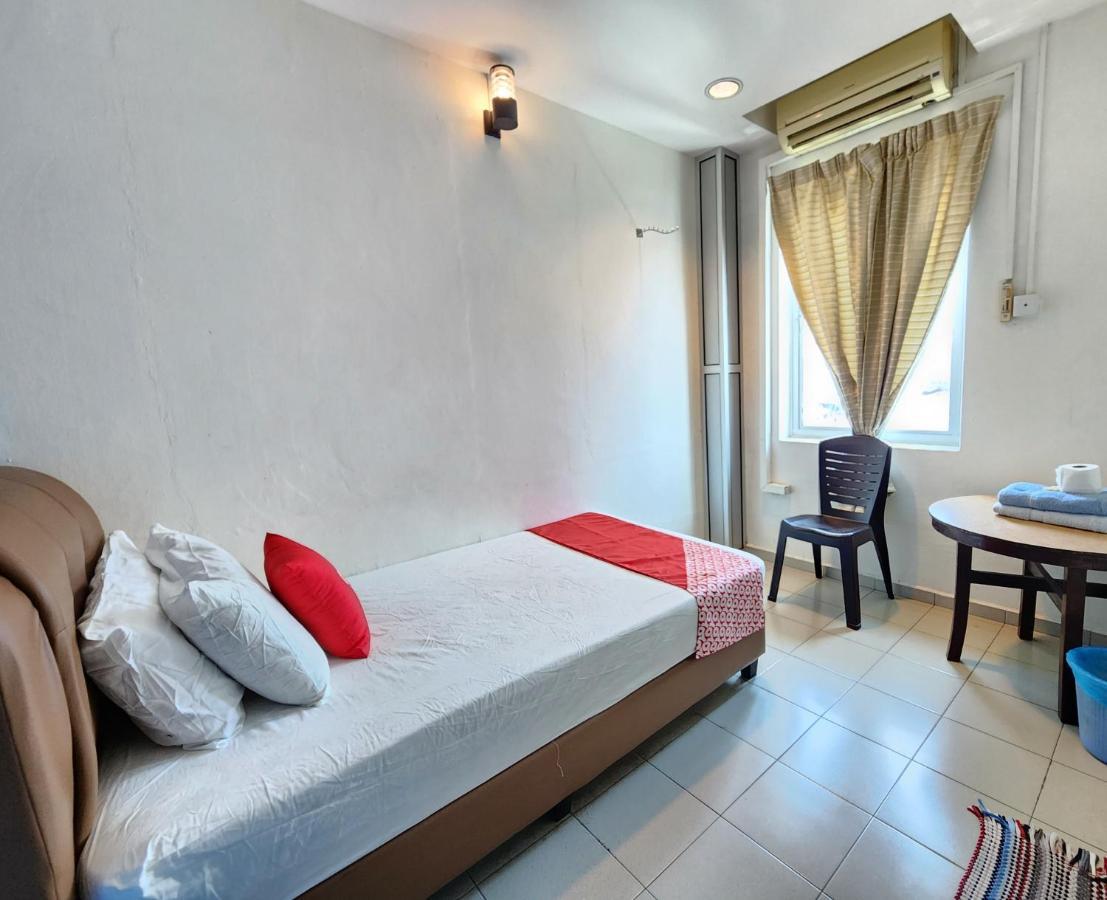 Oyo 90743 Hotel Ban Cheong Kangar Εξωτερικό φωτογραφία