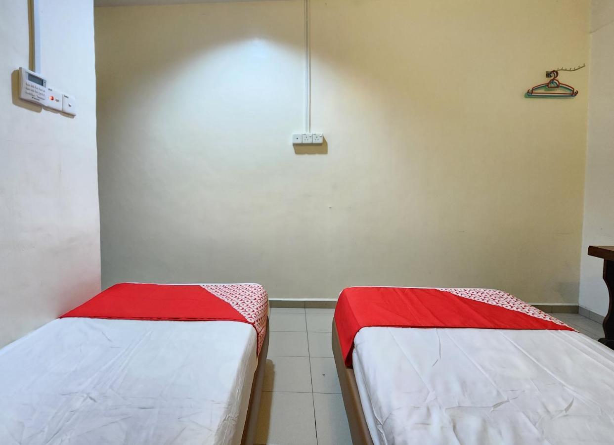 Oyo 90743 Hotel Ban Cheong Kangar Εξωτερικό φωτογραφία