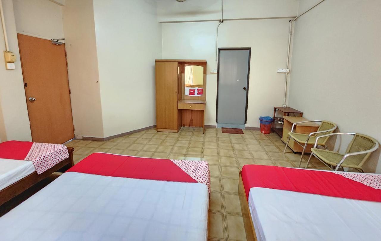 Oyo 90743 Hotel Ban Cheong Kangar Εξωτερικό φωτογραφία
