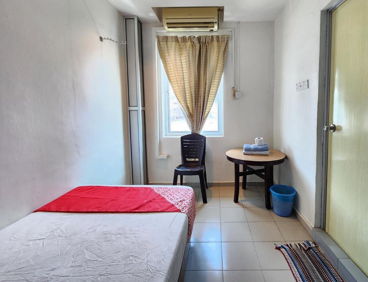 Oyo 90743 Hotel Ban Cheong Kangar Εξωτερικό φωτογραφία